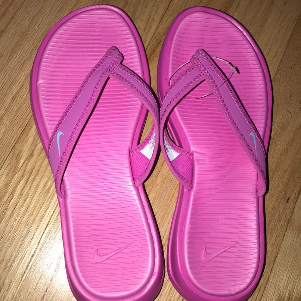 Nike Flip Flops
